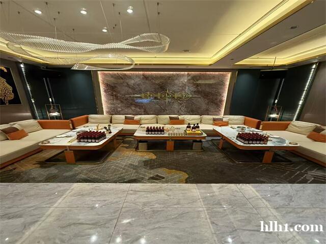 南昌KTV招聘|南昌夜店排行榜靠前KTV模特招聘生意火住宿